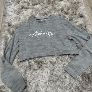 Alphalete Camo Print Women's Crop Top